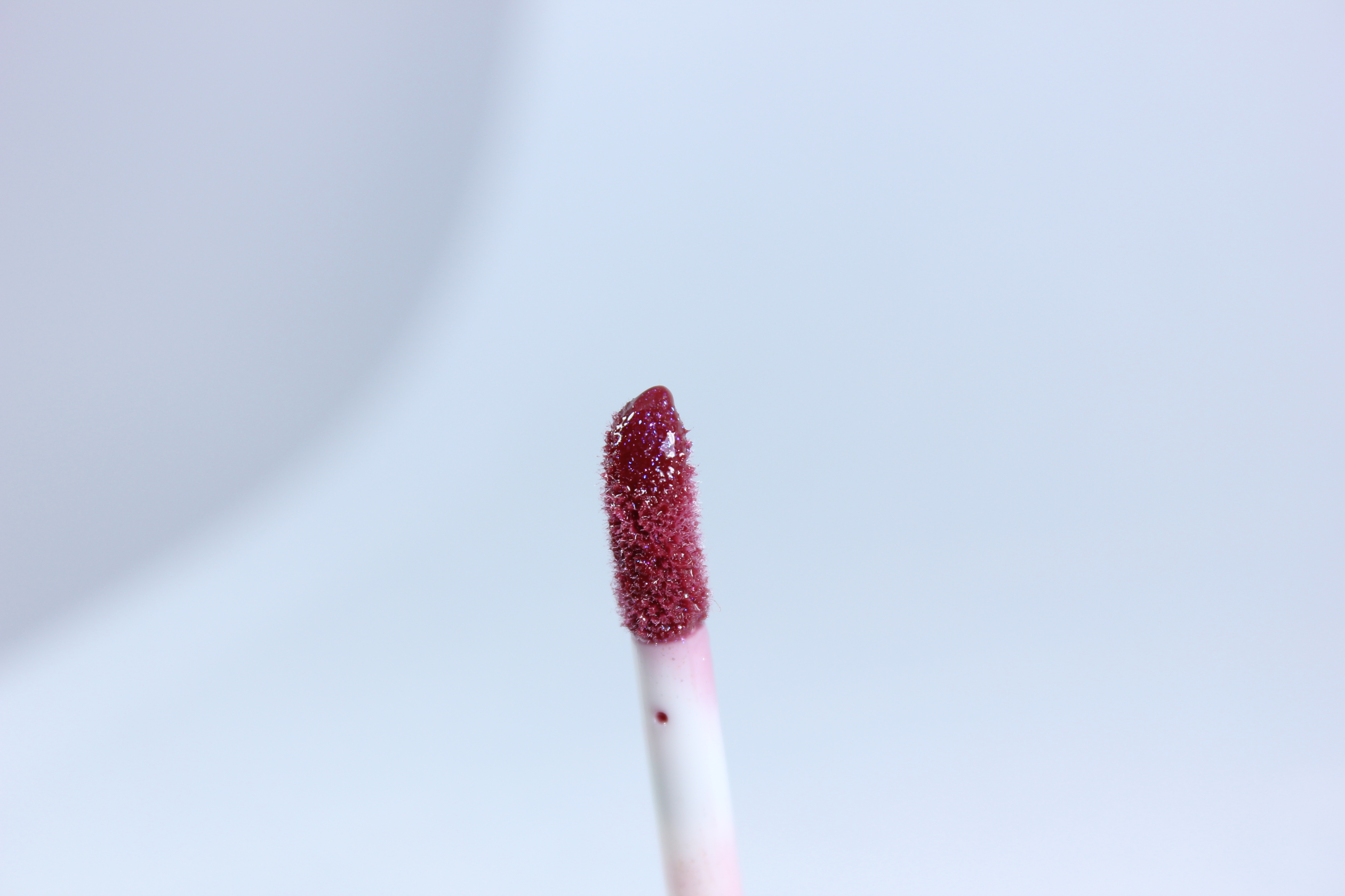 Lakme Abso Plump & Shine       PLUM SHINE (8)