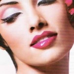 winged eyeliner