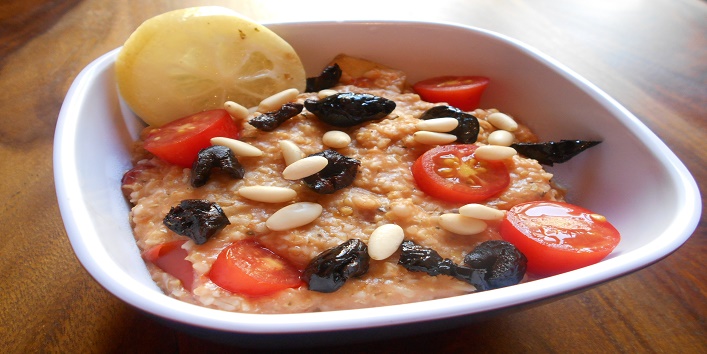 Tomato puree, oatmeal, and yogurt pack
