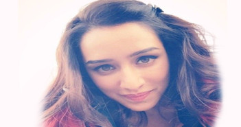 shraddha-kapoor-selfie-photos-1
