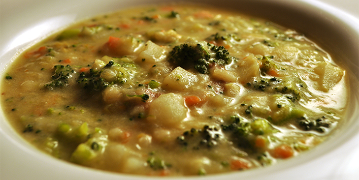 Broccoli-cheese-and-Potato-soup