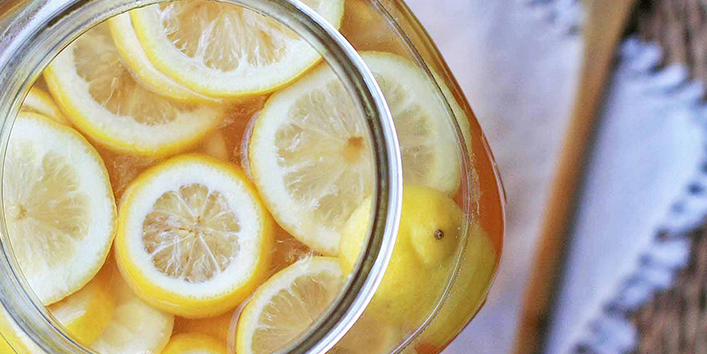 Brewer’s-yeast-and-lemon